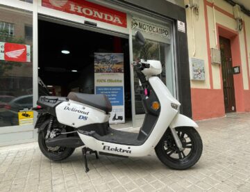 Deliroad D8 Elektra Bikes Ciclos Motocampo