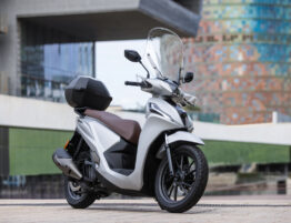Kymco People R Hybrid 125 Ciclos Motocampo