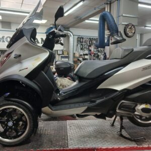 Piaggio MP3 300 Ciclos Motocampo