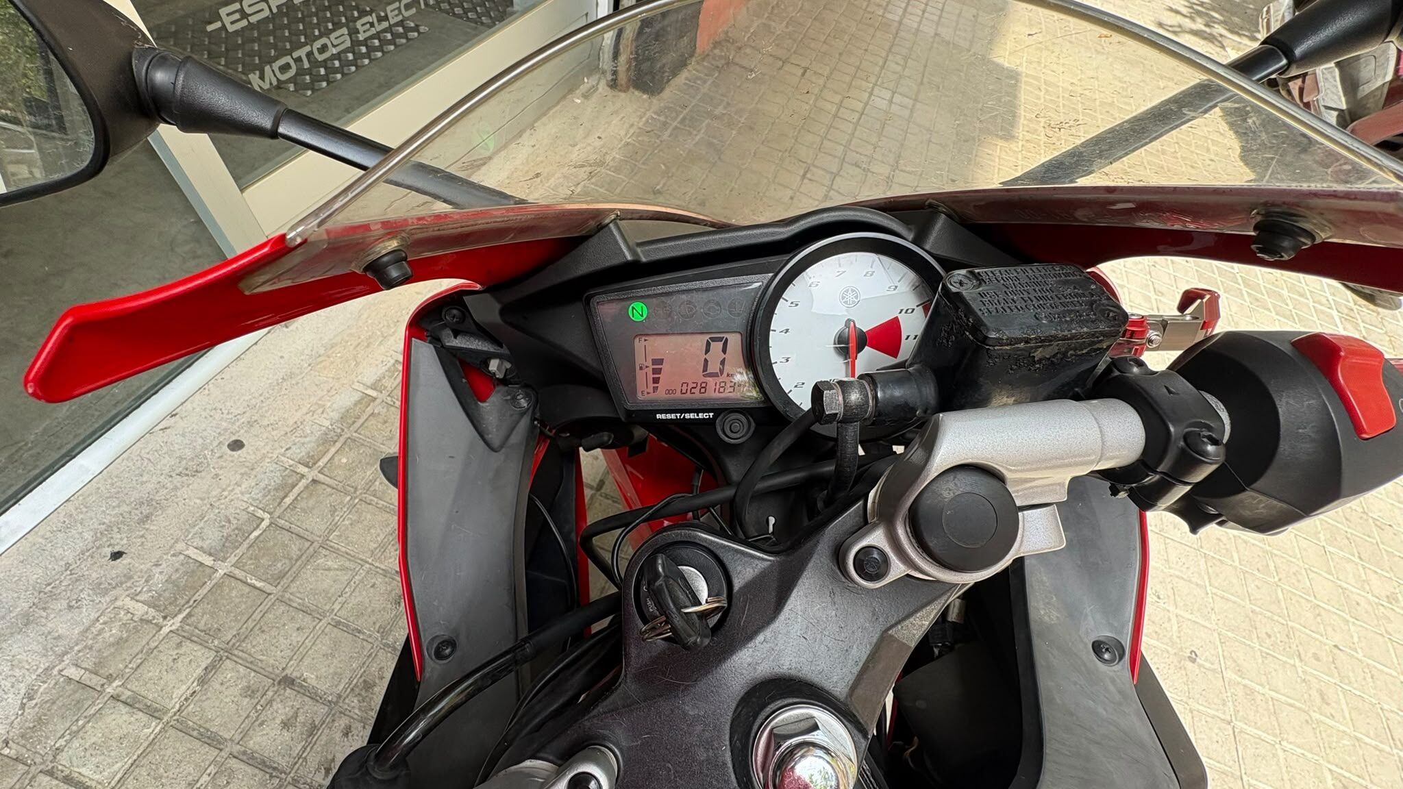 Yamaha R125 4